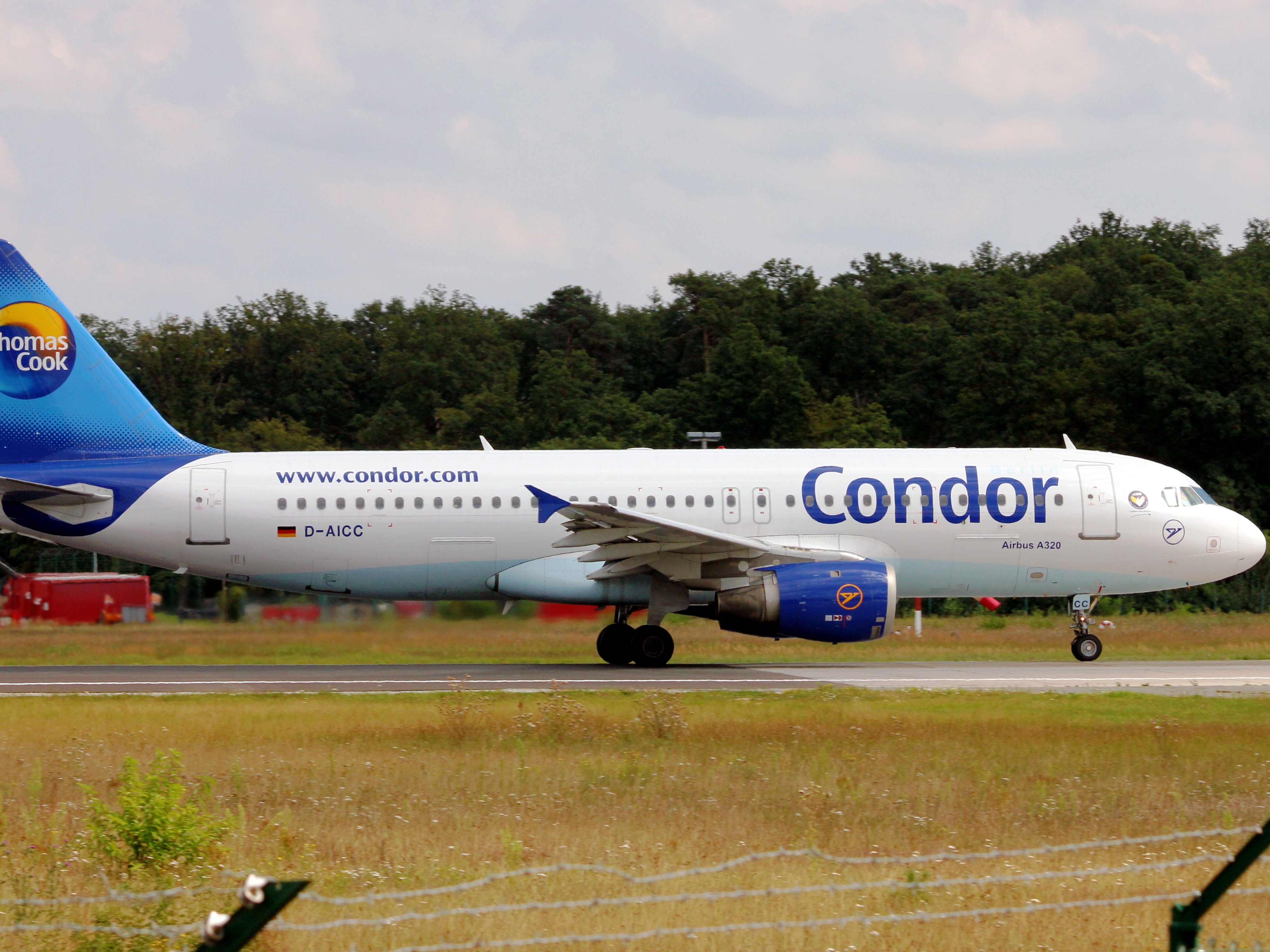 Airbus A320 ~ München (MUC) to La Palma, Canary Islands (SPC) trailer